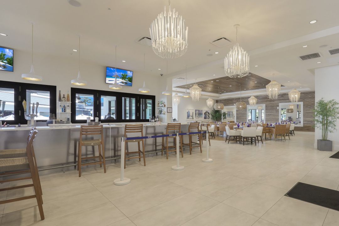 275 Indies Way #1605, Naples, FL 34110