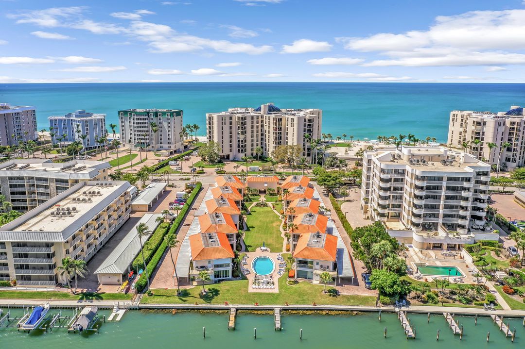 3070 Gulf Shore Blvd N #209, Naples, FL 34103