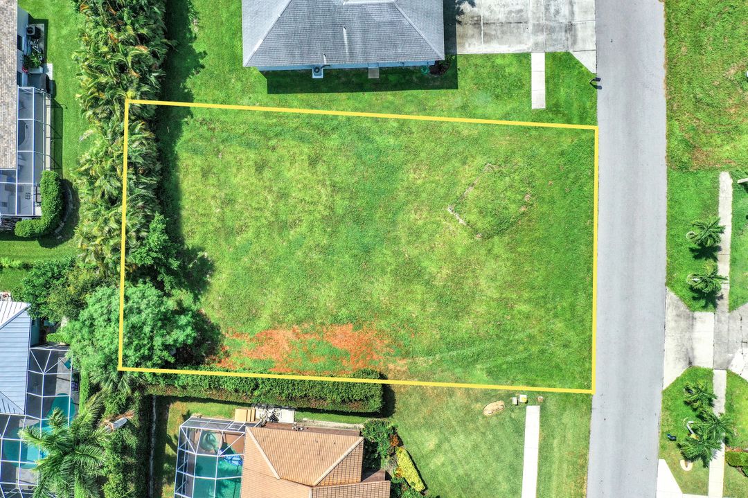 165 Clyburn St, Marco Island, FL 34145