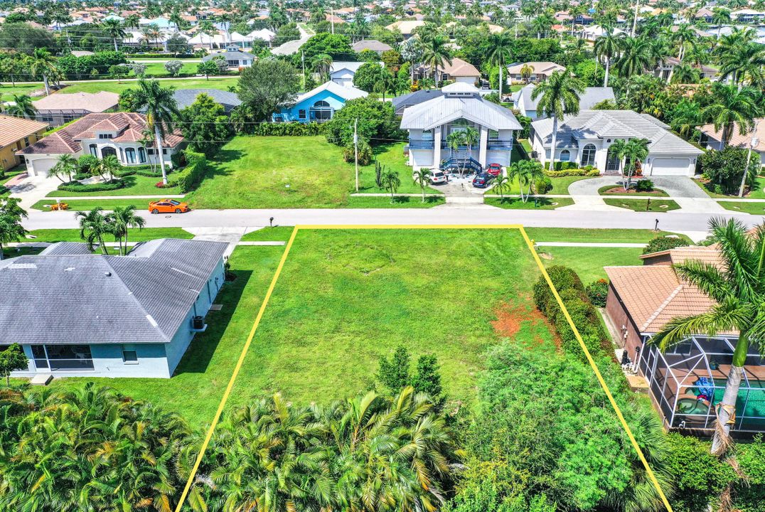 165 Clyburn St, Marco Island, FL 34145