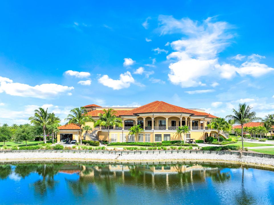 28081 Foxrock Ct, Bonita Springs, FL 34135