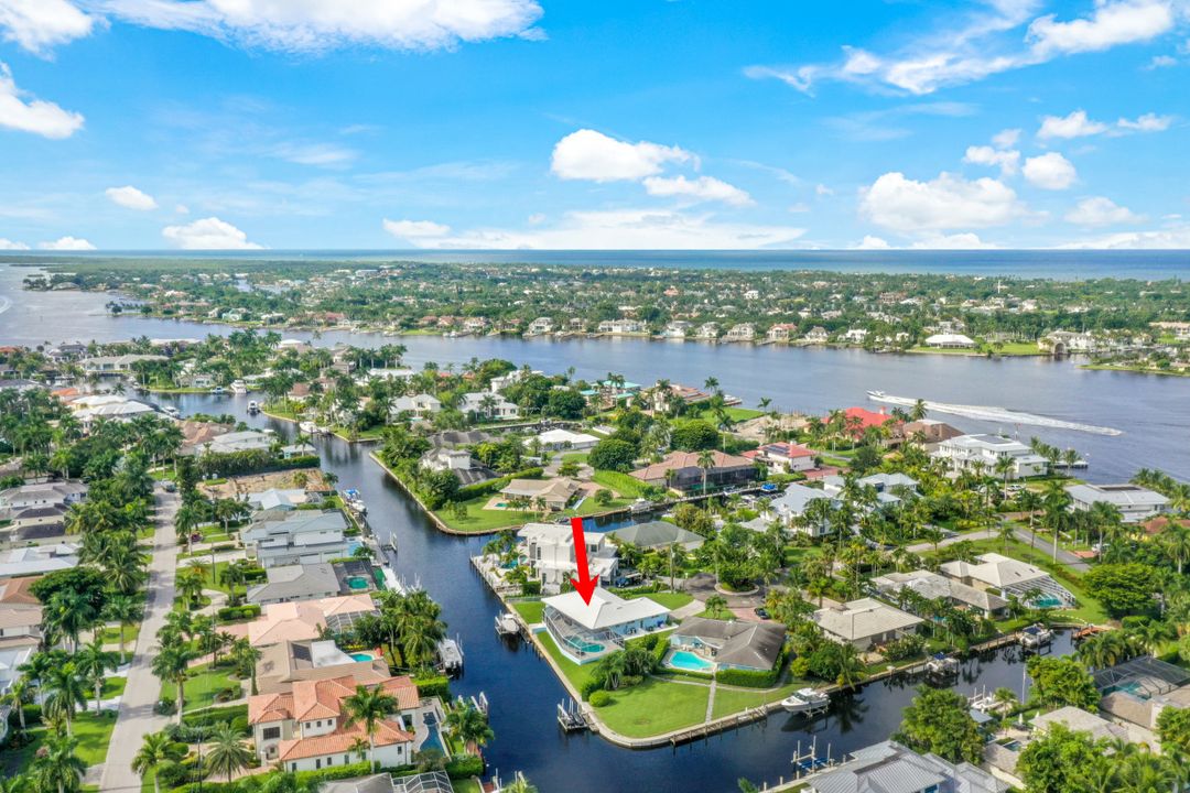 2150 Shad Ct, Naples, FL 34102