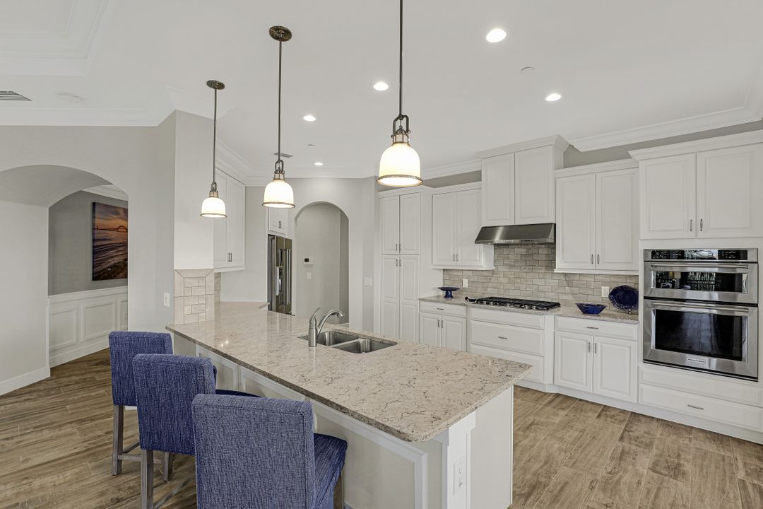 16433 Carrara Way #201, Naples, FL 34110