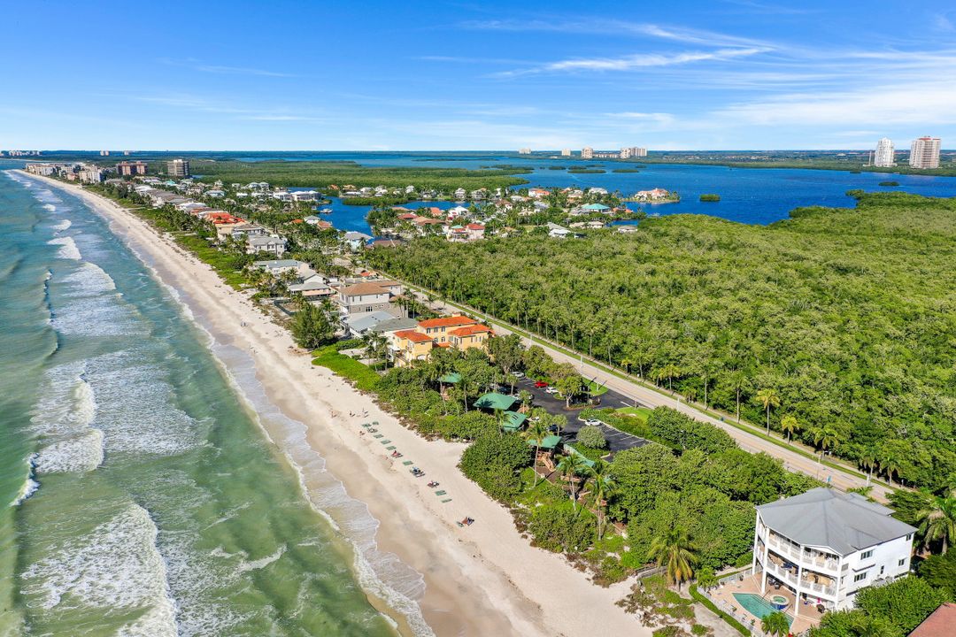 4724 Spring Creek Dr, Bonita Springs, FL 34134