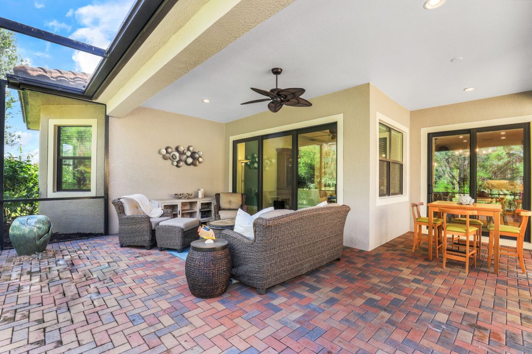 9345 Isla Bella Cir, Bonita Springs, FL 34135