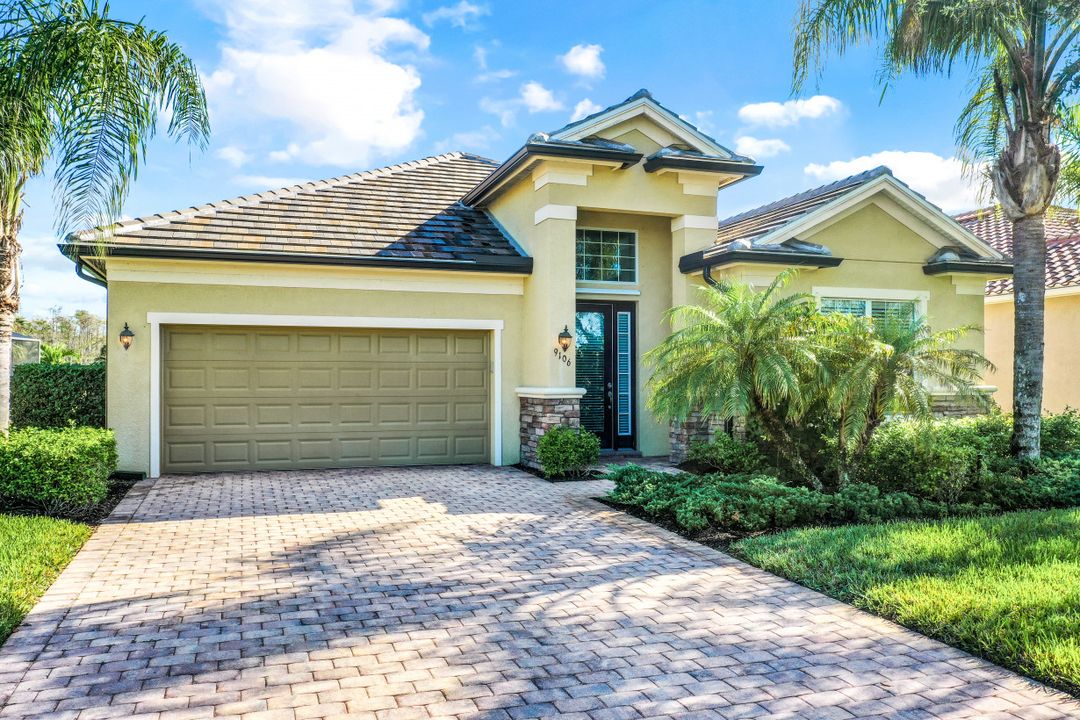 9106 Limestone Ln, Naples, FL 34120
