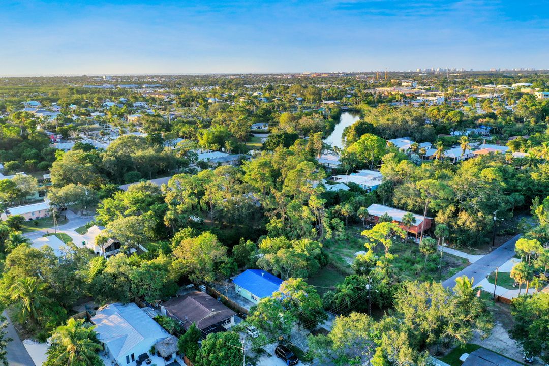 3400 Canal St, Naples, FL 34112