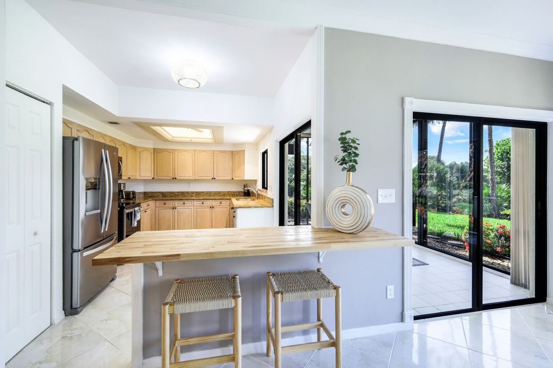 6760 Pelican Bay Blvd #312, Naples, FL 34108