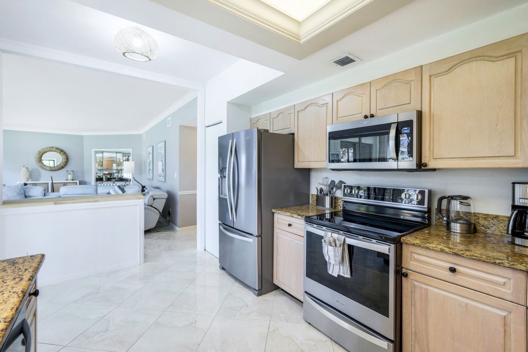 6760 Pelican Bay Blvd #312, Naples, FL 34108