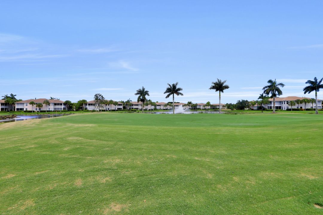 4864 Hampshire Ct #303, Naples, FL 34112