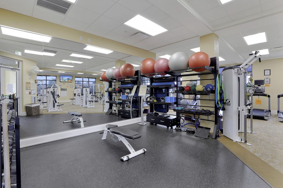 4864 Hampshire Ct #303, Naples, FL 34112