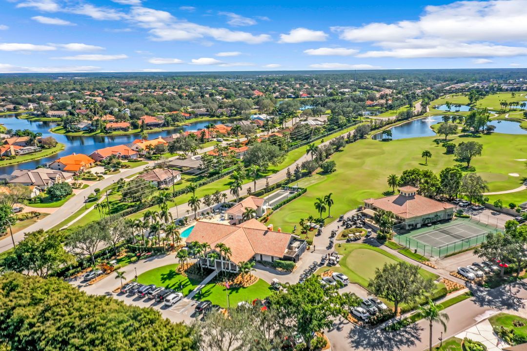 10020 Heather Ln #903, Naples, FL 34119