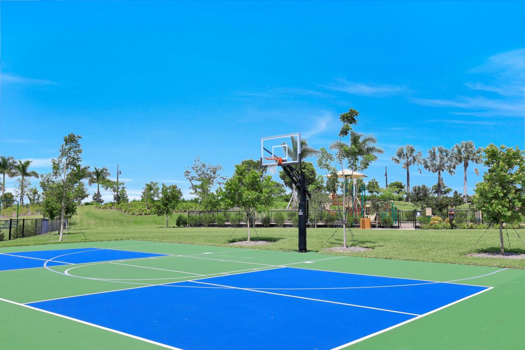 14167 Nautica Ct, Naples, FL 34114