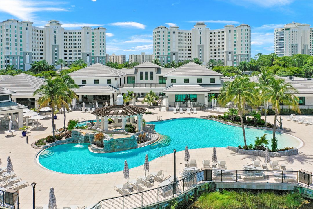 275 Indies Way #601, Naples, FL 34110