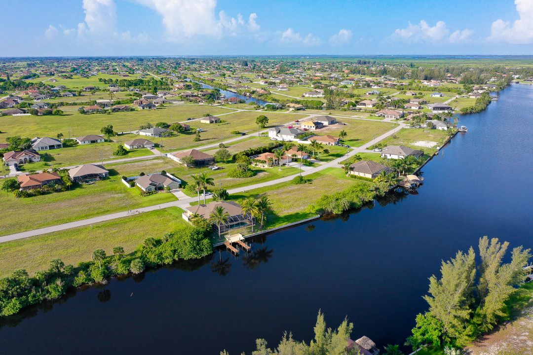 3519 NW 21st Terrace, Cape Coral, FL 33993