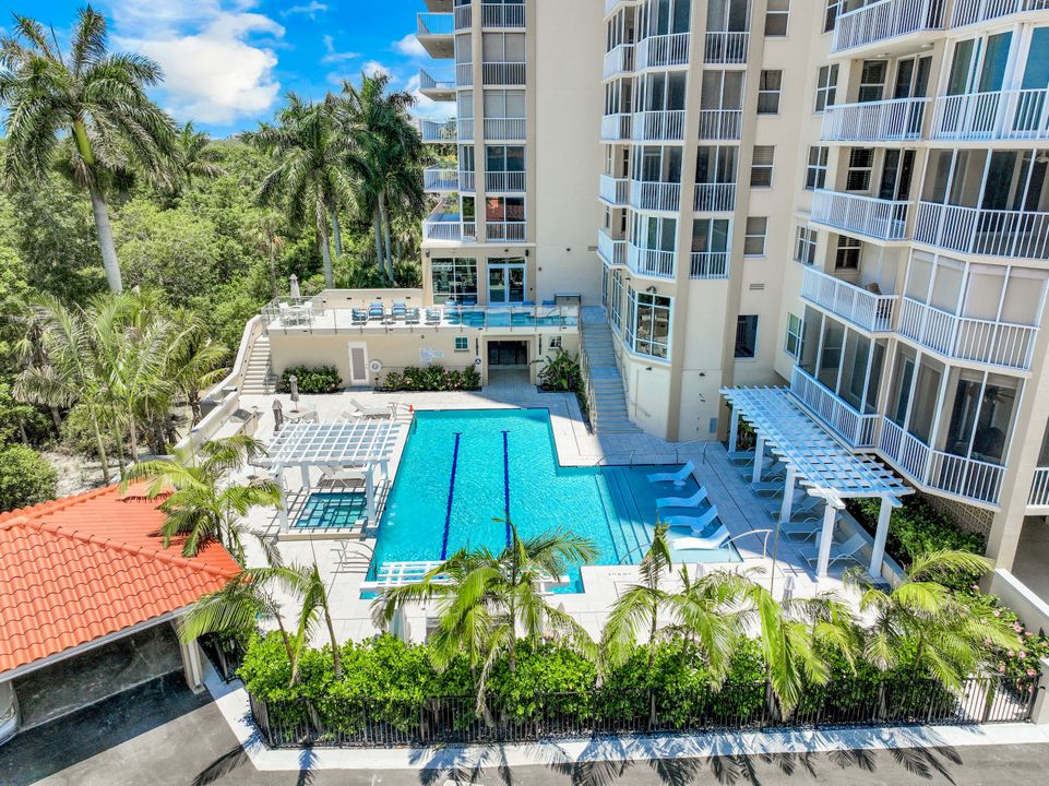 6585 Nicholas Blvd #1103, Naples, FL 34108