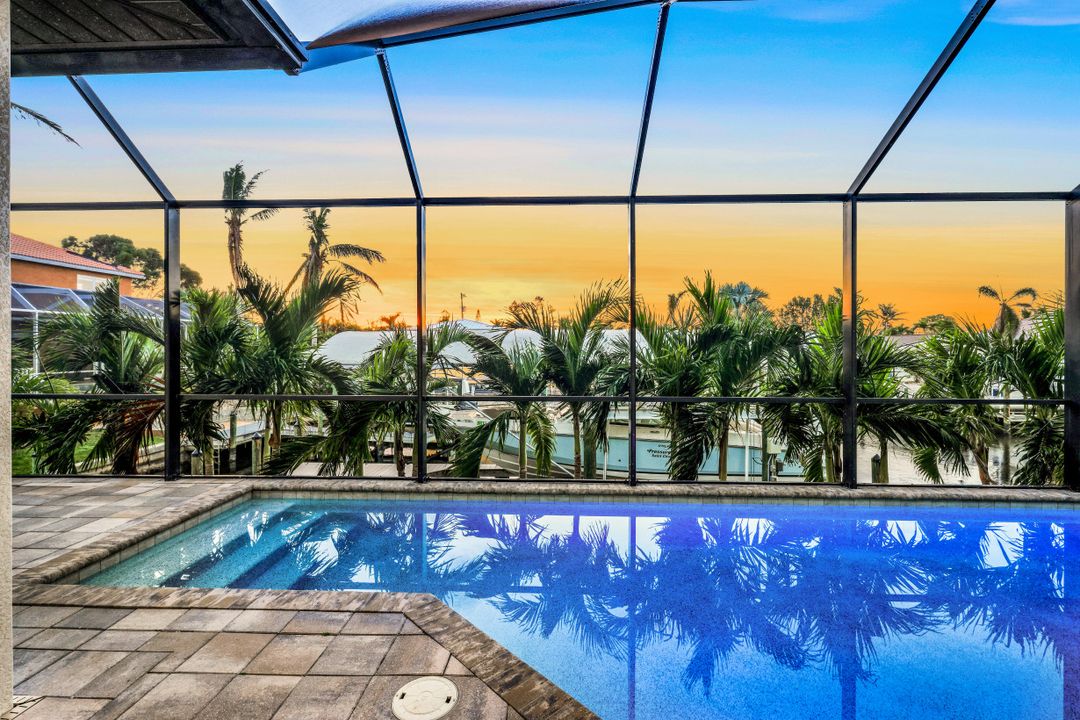 5828 SW 1st Ave, Cape Coral, FL 33914