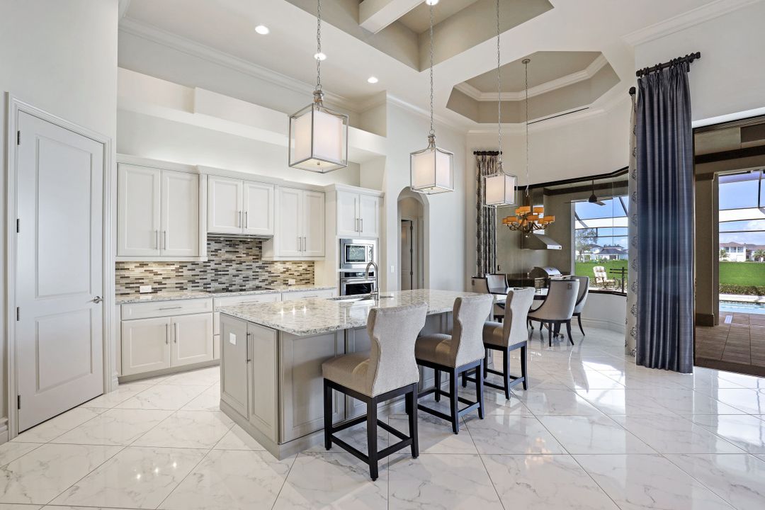 16459 Seneca Way, Naples, FL 34110
