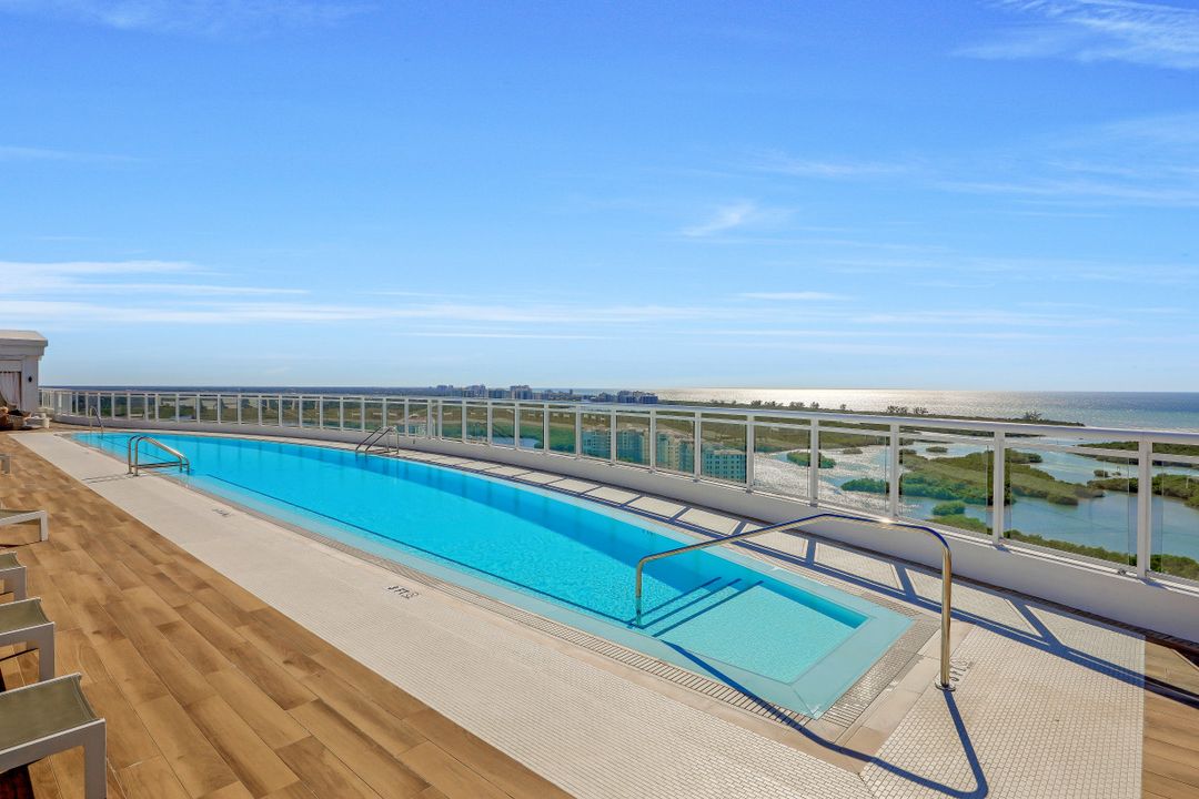 13915 Old Coast Rd #305, Naples, FL 34110