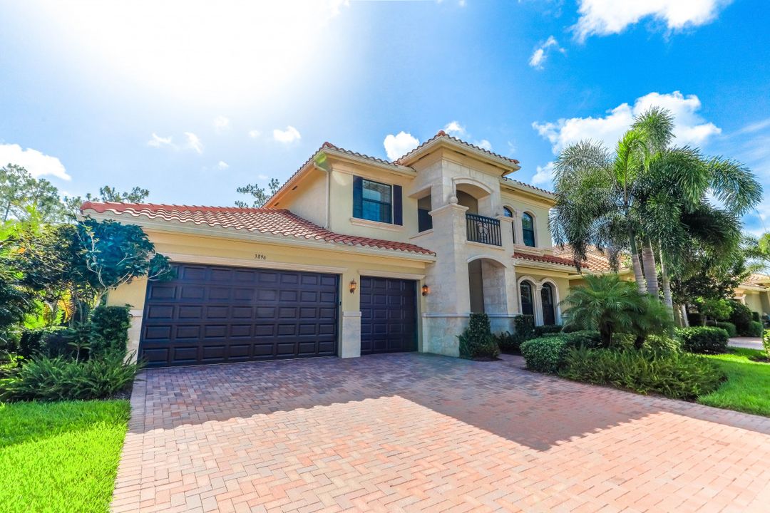 3896 Gibralter Dr, Naples, FL 34119