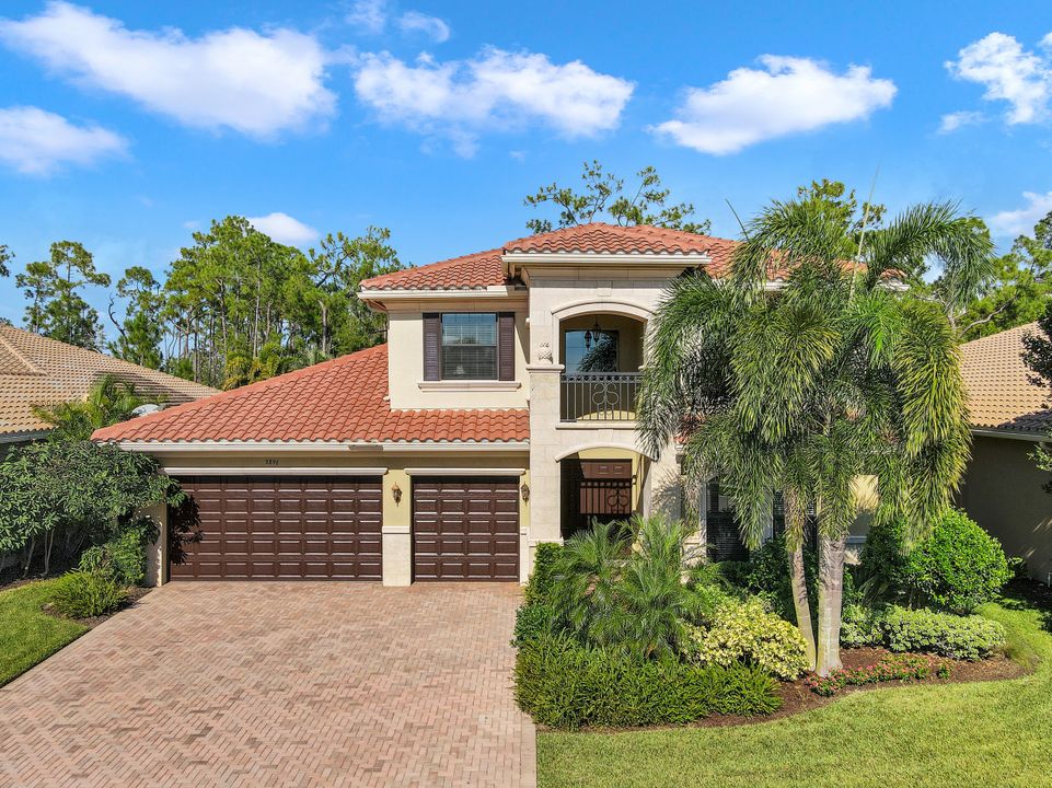 3896 Gibralter Dr, Naples, FL 34119