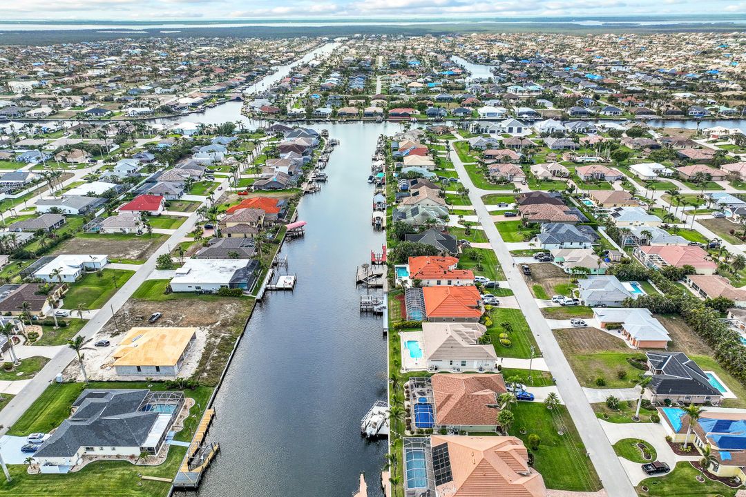 1736 SW 50th Terrace, Cape Coral, FL 33914