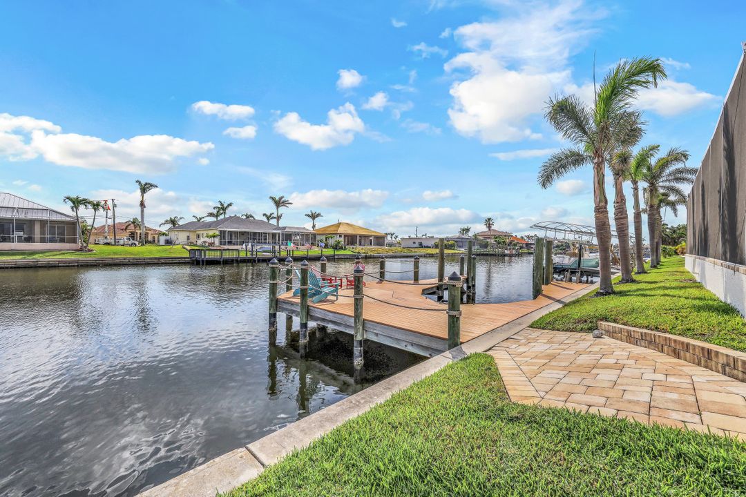 1736 SW 50th Terrace, Cape Coral, FL 33914