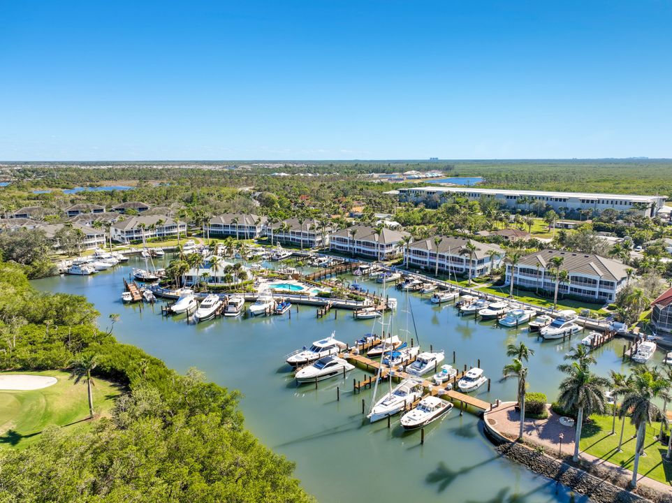 5040 Yacht Harbor Cir #6-201, Naples, FL 34112