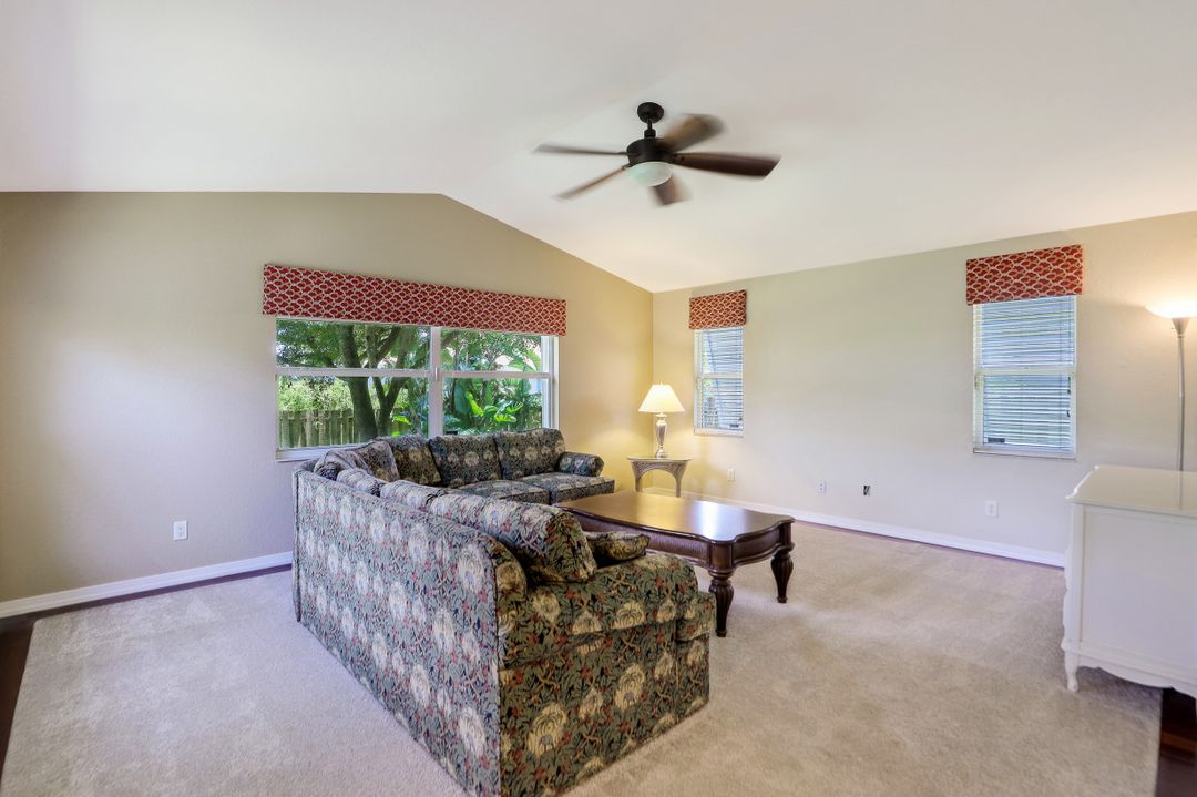 4567 Key Largo Ln, Bonita Springs, FL 34134