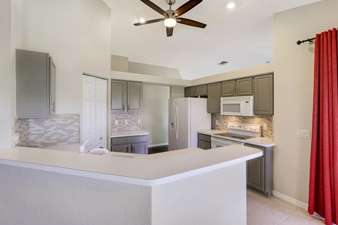 4567 Key Largo Ln, Bonita Springs, FL 34134