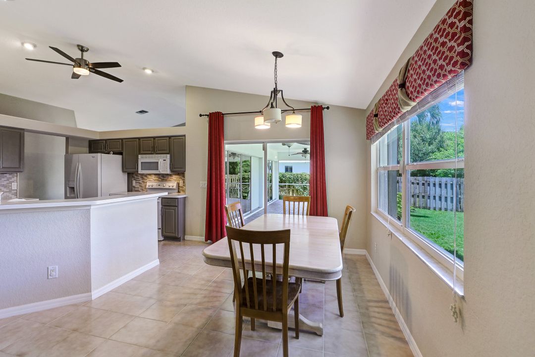 4567 Key Largo Ln, Bonita Springs, FL 34134