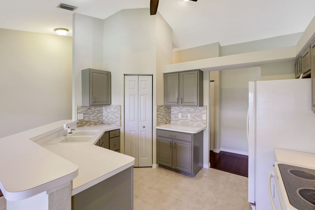 4567 Key Largo Ln, Bonita Springs, FL 34134