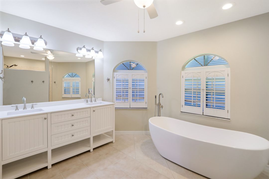 4567 Key Largo Ln, Bonita Springs, FL 34134