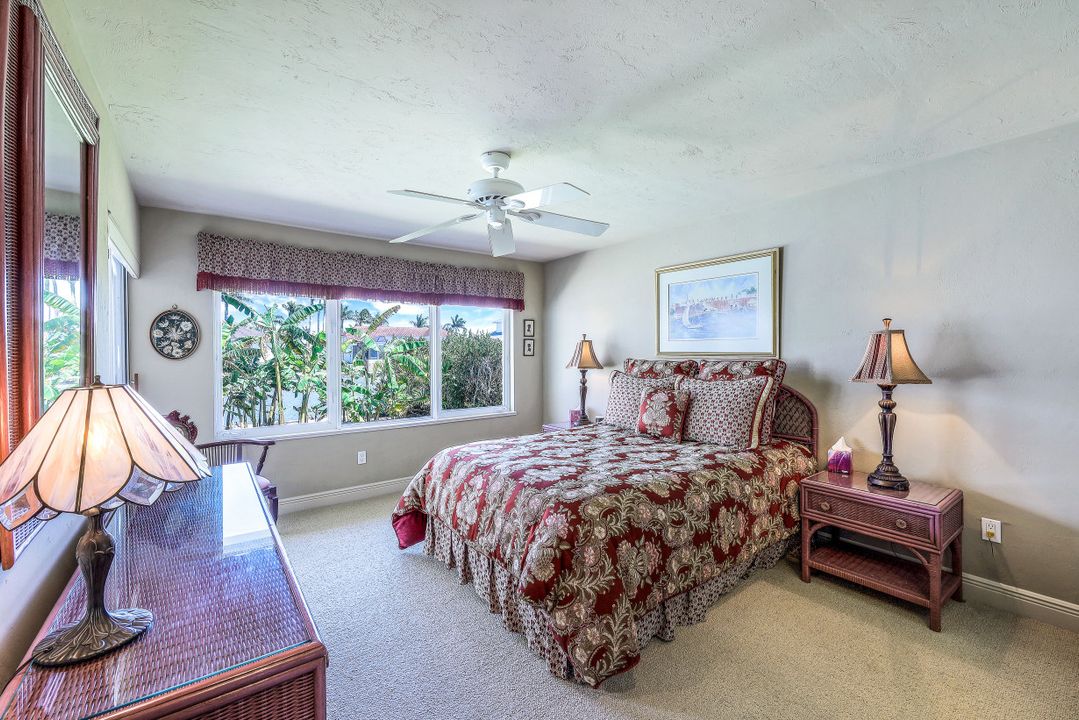 1894 Woodbine Ct, Marco Island, FL 34145