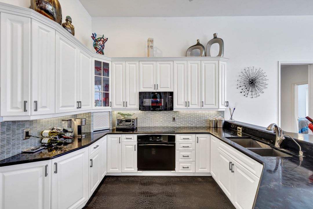 908 S Joy Cir, Marco Island, FL 34145