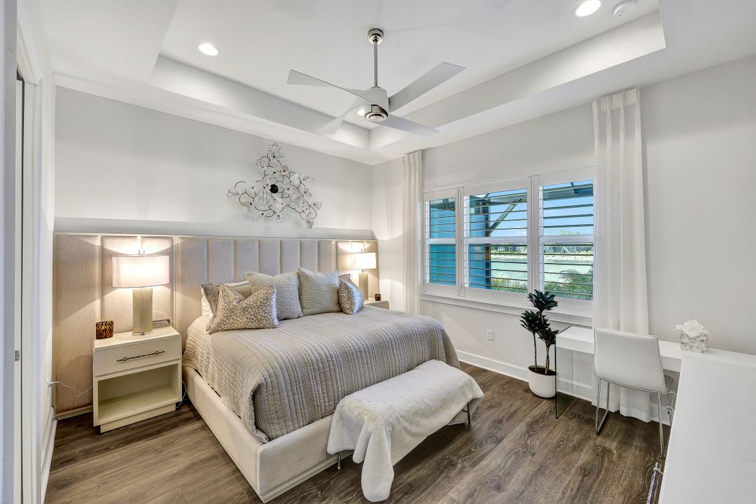 6365 Arriba Ave, Naples, FL 34113