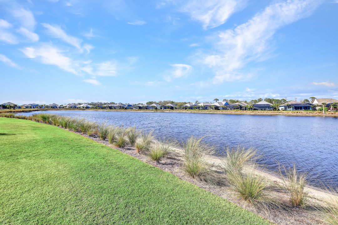 6365 Arriba Ave, Naples, FL 34113