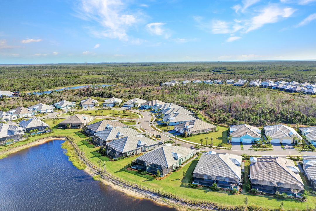 6365 Arriba Ave, Naples, FL 34113