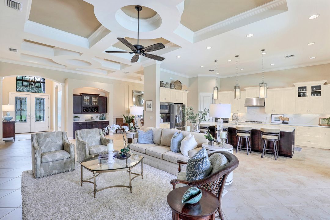 8828 Savona Ct, Naples, FL 34119