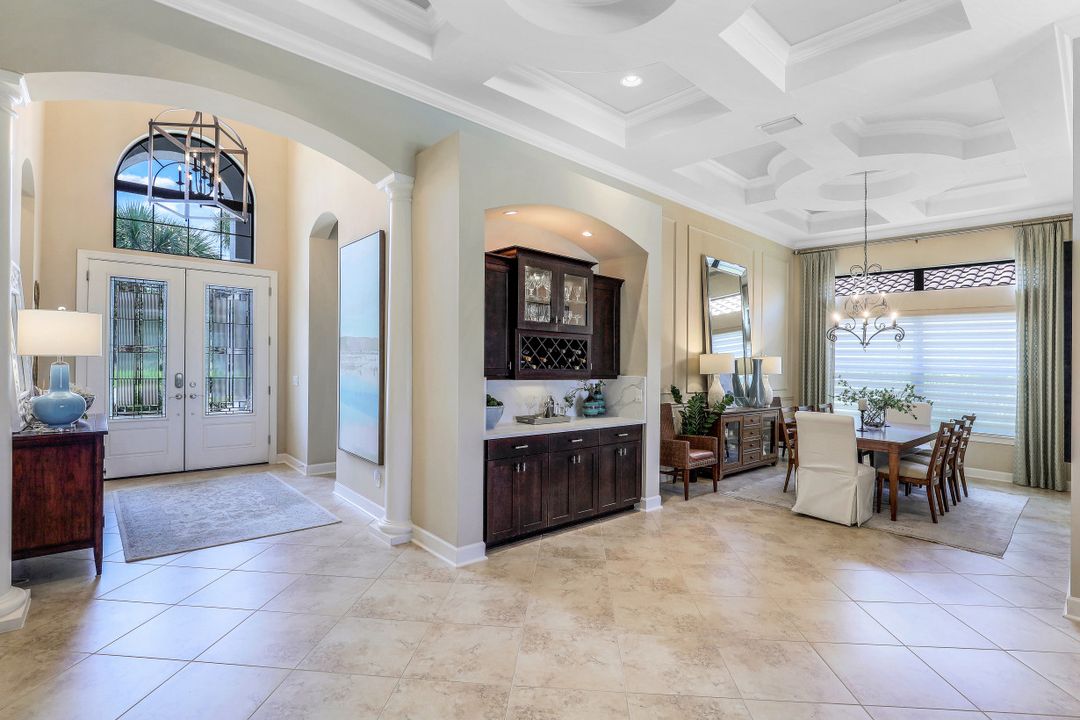 8828 Savona Ct, Naples, FL 34119