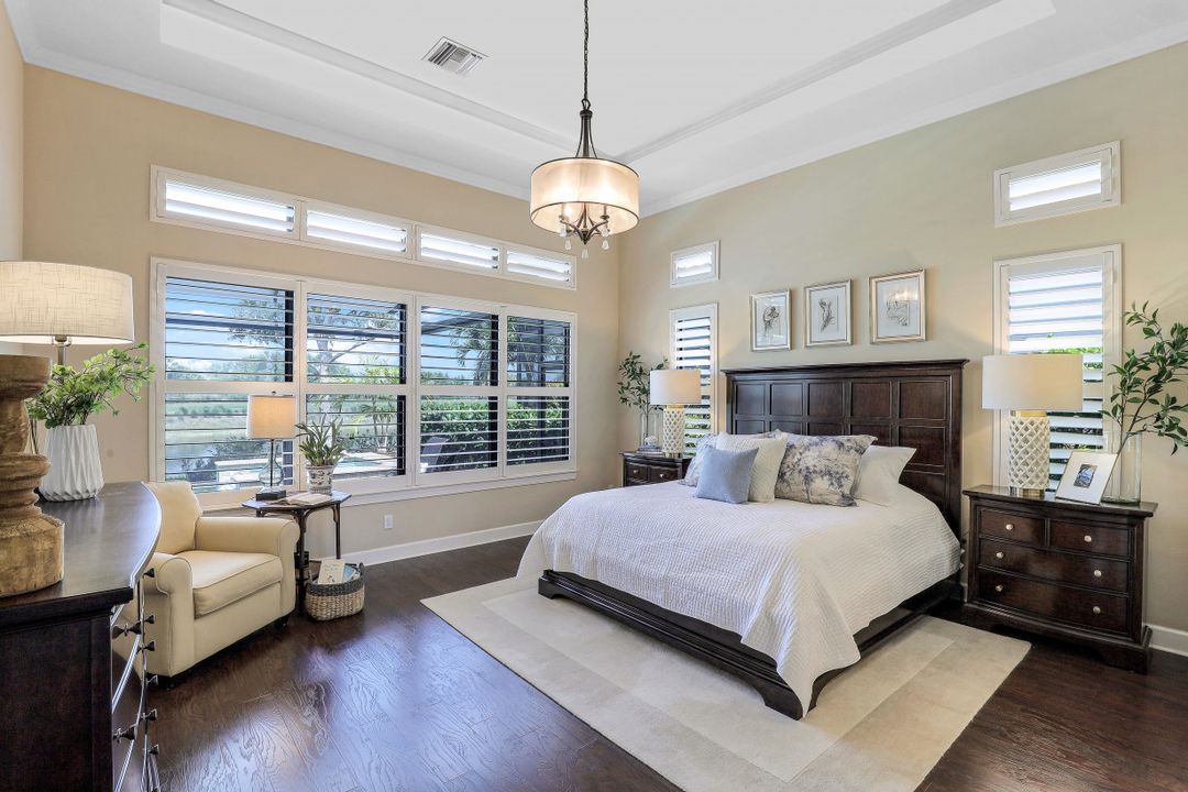 8828 Savona Ct, Naples, FL 34119