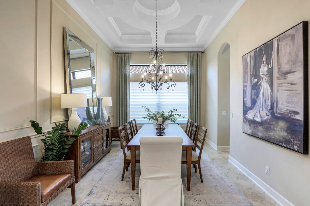 8828 Savona Ct, Naples, FL 34119