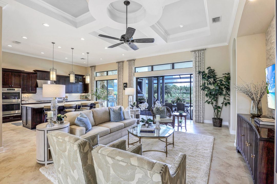 8828 Savona Ct, Naples, FL 34119