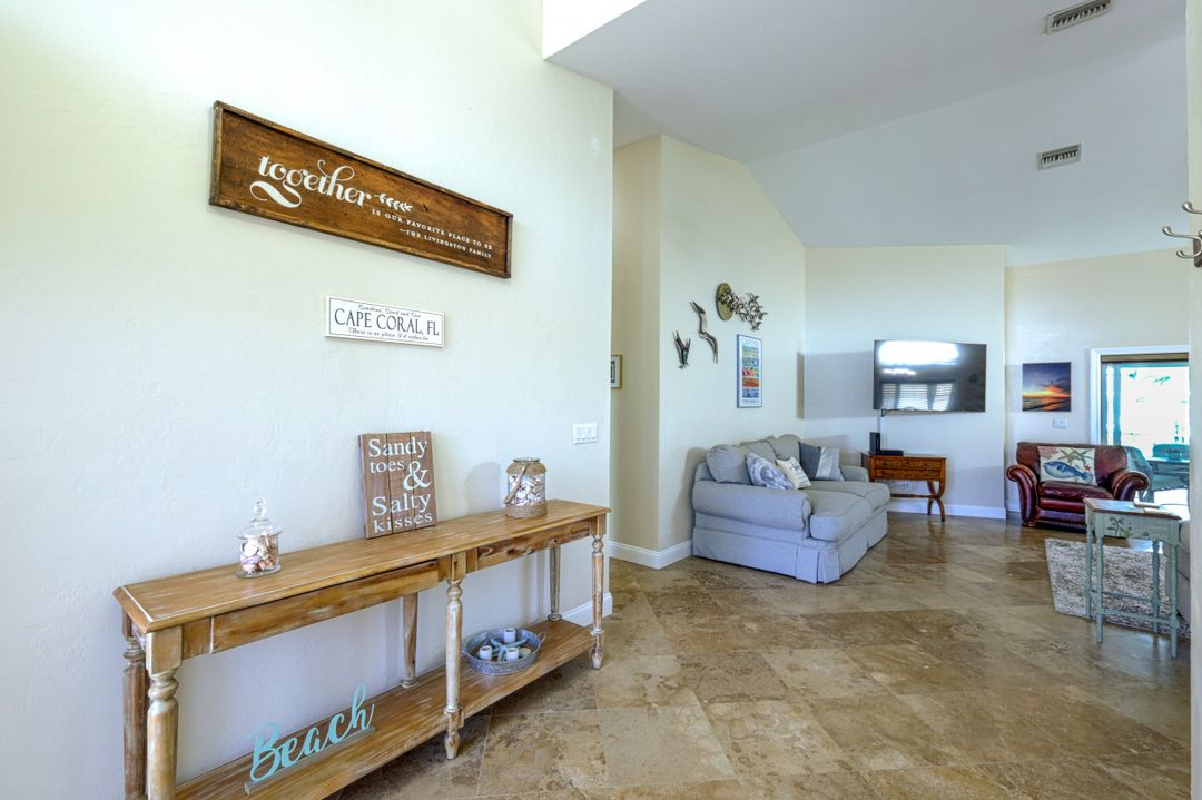 133 SE 32nd St, Cape Coral, FL 33904