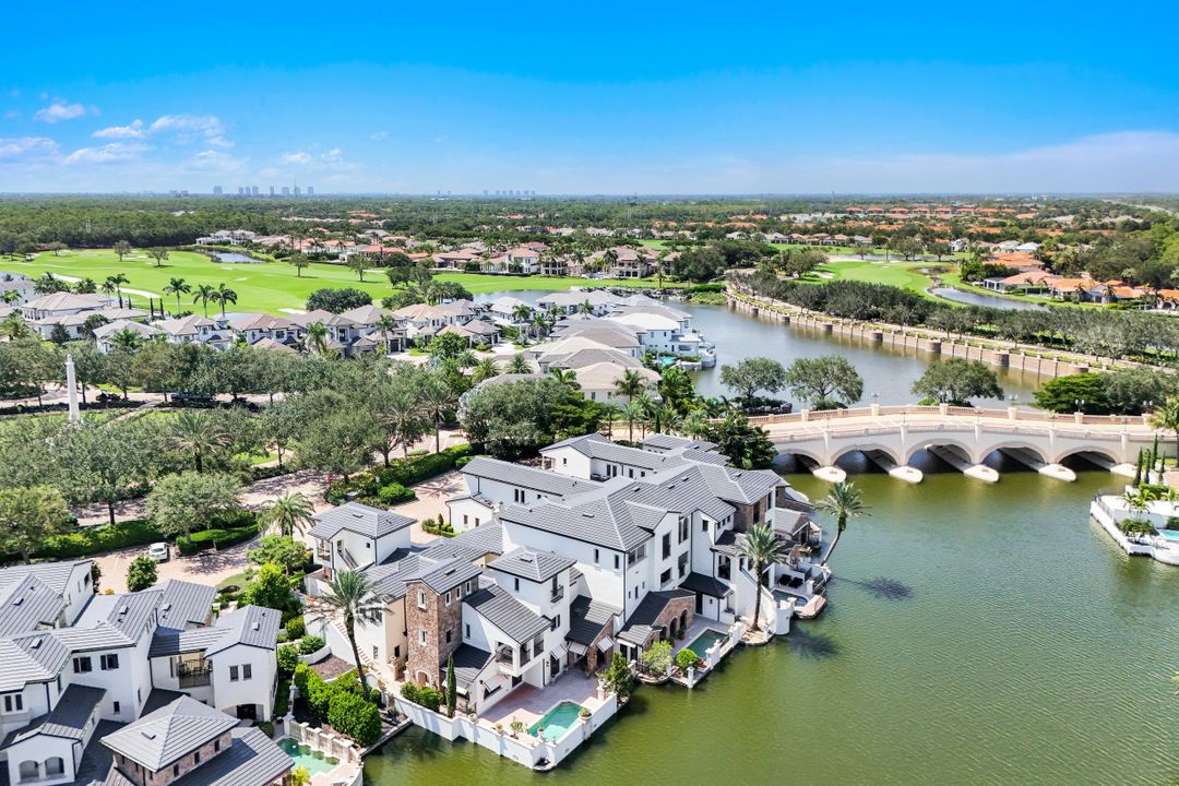 16649 Toscana Cir #803, Naples, FL 34110