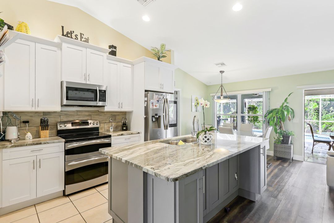 537 Allison St E, Lehigh Acres, FL 33974