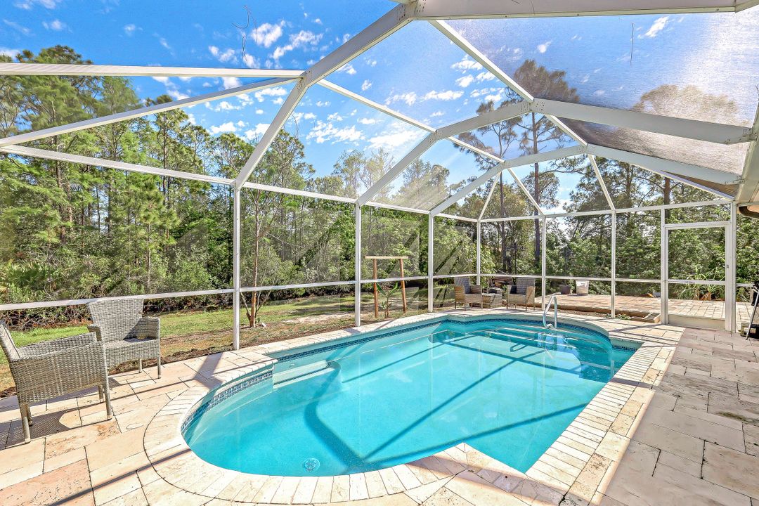 537 Allison St E, Lehigh Acres, FL 33974