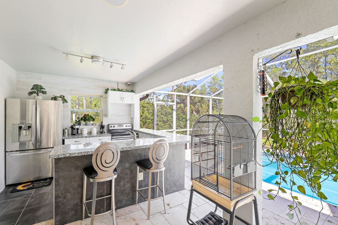 537 Allison St E, Lehigh Acres, FL 33974