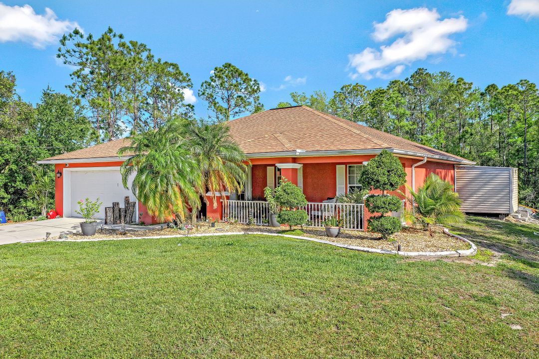 537 Allison St E, Lehigh Acres, FL 33974