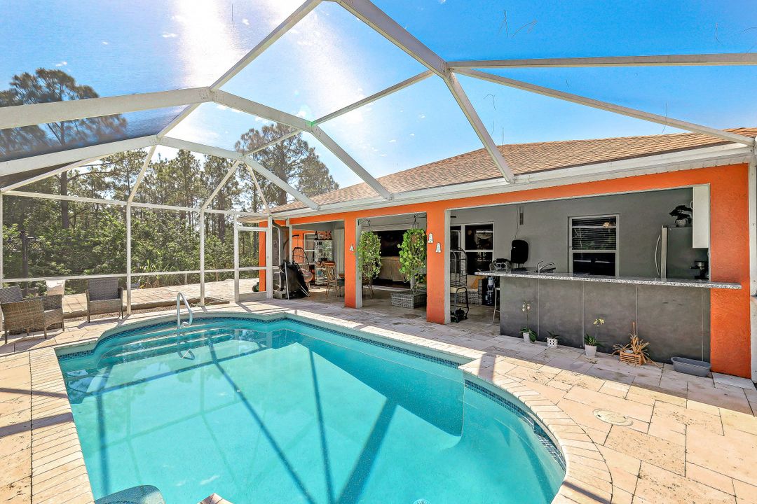 537 Allison St E, Lehigh Acres, FL 33974